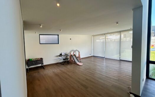 Hermosa Propiedad en Chicureo