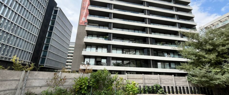 Edificio Las Condes con Estoril