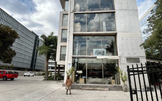 Edificio Las Condes con Estoril