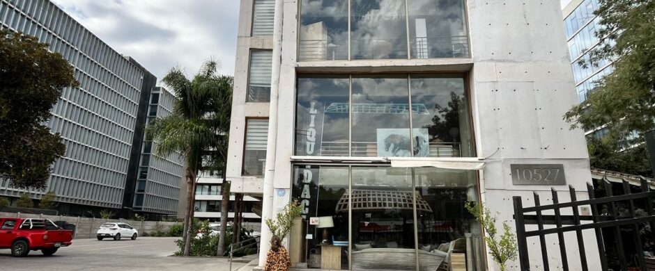 Edificio Las Condes con Estoril