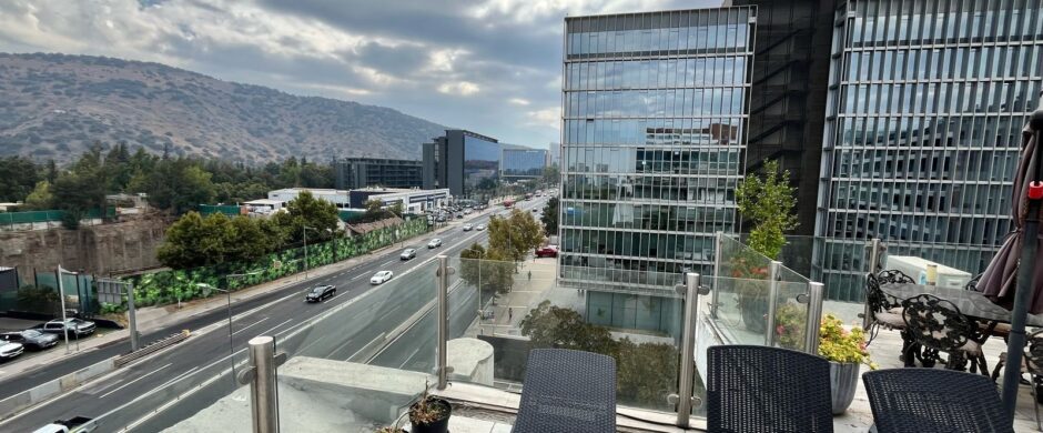 Edificio Las Condes con Estoril