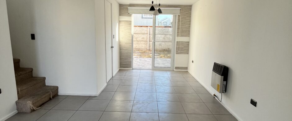 Casa en venta, sector La Laguna en Padre Hurtado.